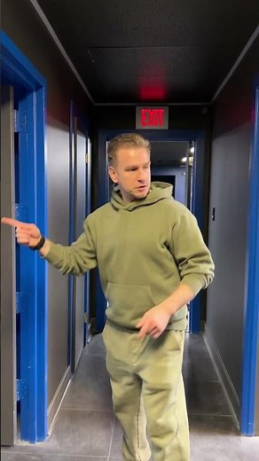 From Escape Room to Live Game Show & VR Arena!