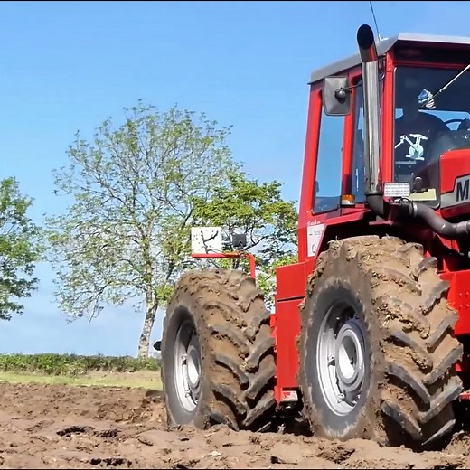 170K views · 2.9K reactions | It's damn big Massey Tractor✅ | Big Machines | Facebook