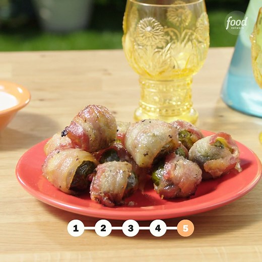 41K views · 259 reactions | You can cook ANYTHING on the grill with a grill basket  #OutdoorMore Get these grill basket recipes: ▪ Breakfast Sandwiches: https://foodtv.com/3MSRlvm ▪ S'mores: https://foodtv.com/3LMLFlC ▪ Quesadillas: https://foodtv.com/39MztDO ▪ Potato Wedges: https://foodtv.com/3yPCZYJ ▪ Brussels Sprouts: https://foodtv.com/3LGOMeF | Food Network | Facebook