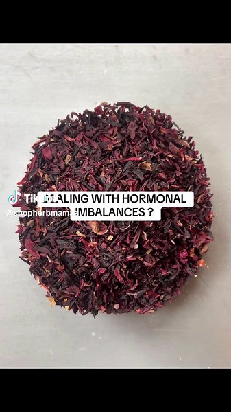 Read our Aligned Wombman & Flora set Reviews to see how our community has eased your periods, balanced their cycles and put a stop to their bv !! 😇😇 #mycoplasma #bv #antibiotics