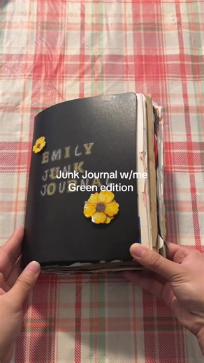 Exploring a Random Green Junk Journal