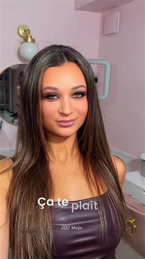 ✨ Attendez la transformation… Au début, juste un visage naturel… Et quelques pinceaux plus tard… 💄 La magie du maquillage opère. Un regard intensifié, un teint lumineux, et une confiance qui change tout. Parce que le maquillage, ce n’est pas se cacher… c’est révéler la meilleure version de soi. 💗 Transformation réalisée chez J’Doll Studio #avantapres #transformationmakeup #maquillage #makeupartist #jdollstudio