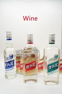 [Hot Item] Logo Sticker Printing Best Sticker Paper Waterproof Labels for Bottles Clear Sticker Labels