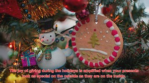 What Are The Most Creative Ways To Decorate Holiday Gift Boxes?