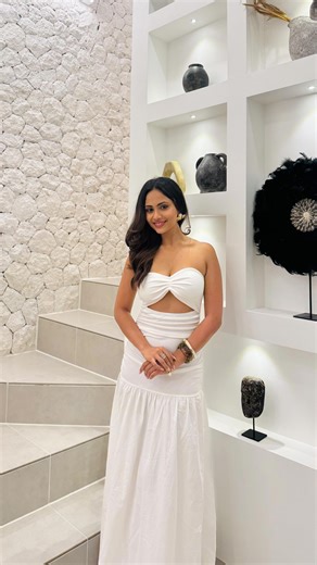 Aayushi Dholakia | Dekho na?🤍🤪 wearing: @miakee.official styling: @stylebykashish_ (Bali Fashion ootd explore creator model shoot beach vibes travel trend... | Instagram