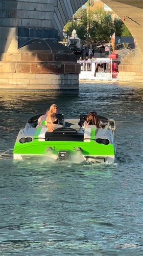 Havasu Custom Boats on Instagram: "Sick Boats 🔥 London Bridge Channel Views Lake Havasu AZ 🇺🇸 @havasucustomboats #havasu #havasucustomboats #customboats #customboatsdaily #customwhips #customwhipsdaily #havasu #havasulife #havasucrew #havasuriverrats #havasustateofmind #havasulifestyle #lifestyle #lifestylephotographer #lifestylebloggers #sickboats #speedboats #lakehavasuchannel #londonbridgechannel #lakehavasuchannel"