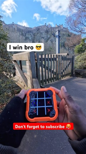 👉 Tic Tac Toe in Edinburgh ❌⭕ hits different 😳🇬🇧