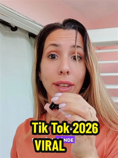 Te dejo un tip de oro en el primer comentario!!!! Aprovecha los temas con alto volumen de búsqueda y baja competencia para empezar a crecer hoy mismo. 🌟 🚀 Descubre cómo usar Creator Search Insights para encontrar exactamente lo que la gente está buscando y crear videos con éxito garantizado. 📈 (tik tok 2026 viral,ideas para ser viral en tik tok, content viral) ​#creatorsearchinsights #creadoresdecontenido #estrategiatiktok #crecerentiktok #tipsdetiktok