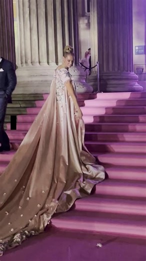 For the past month, the only question at socialite parties in London has been “are you invited?” Not many could truthfully answer “yes”.⁠ ⁠ On Saturday night the world got the answer as the great and good from the arts, showbiz and fashion worlds descended on the British Museum for its first Pink Ball, viewed by some as London’s answer to New York’s annual Met Gala.⁠ ⁠ 🔗 Tap the link in our bio to read the full story | The Times and The Sunday Times