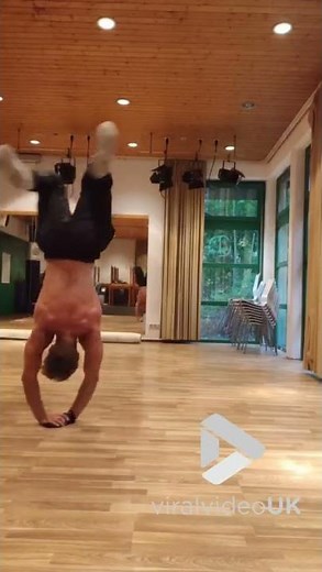 Guy performs amazing spinning handstand || Viral Video UK