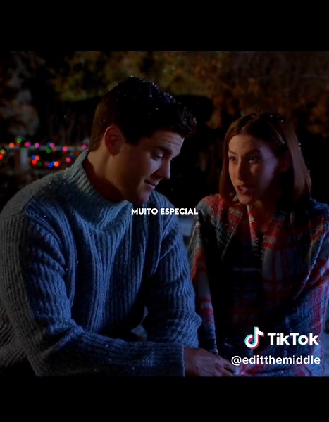 O beijo de Sue e Sean em The Middle