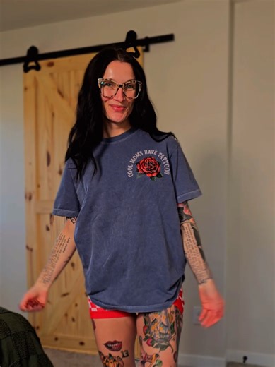 Cool moms have tattoos😏 All moms are cool though😘 Wearing a size medium. I did size medium. I did size up for a more oversized fit. Comfort colors tee! *I am 5'2 115lbs*