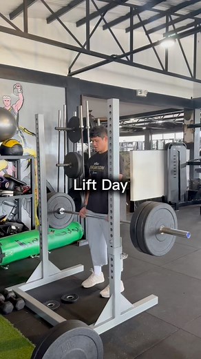 Workout and Sunsets 🌅 #dexterslaboratory #liftday #fyp | Dexter Zamora