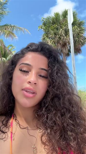 ☀️ #fyp #beach #viral #yb #curlyhair | Curly Hair