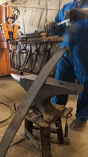 Hot Riveting Leaf Spring Clips