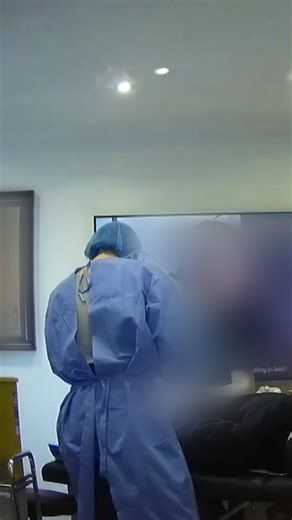 5 News went undercover to expose yet another backstreet clinic - this time in Manchester. The same woman that we exposed back in July is still operating and performing potentially dangerous cosmetic surgeries, with her appointments being arranged by the self-titled 'Lip King’, Jordan Parke. Natalia Jorquera and an undercover reporter went to take a closer look. #cosmetics #BBL #surgery #fyp | Channel 5 News