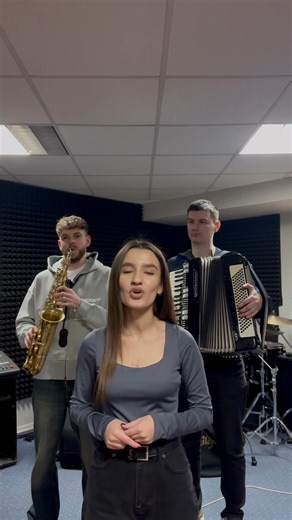 Dragilor🤍 Pe 07.01 venim la voi 🎶cu colinde si bucurie de Crăciun!🎄✨ | Marina Kunitskaya