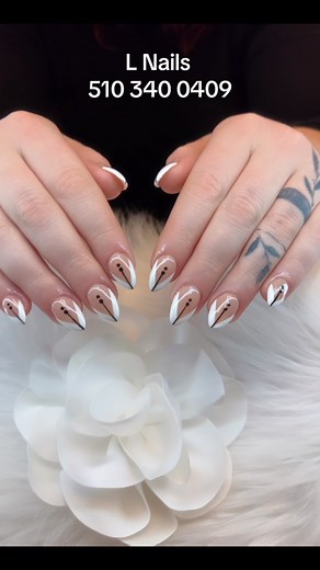 🌸 Easter Beauty Bloom at L Nails in Centerville IA!!🌸 Spring is in the air, and so is the perfect time to refresh your nails with a stunning Easter-inspired look! This season is all about soft pastels, elegant florals, and playful designs that bring joy to every touch. At L Nails , we transform your nails into a masterpiece, making sure you shine as bright as the Easter celebrations around you. Whether you’re going for a delicate spring vibe or bold, artistic nail art, our expert technicians a