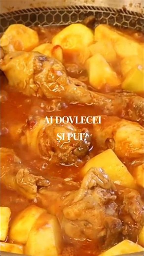 Zucchini stew with chicken and delicious sauce