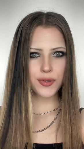 Transforming into Avril Lavigne Makeup Tutorial