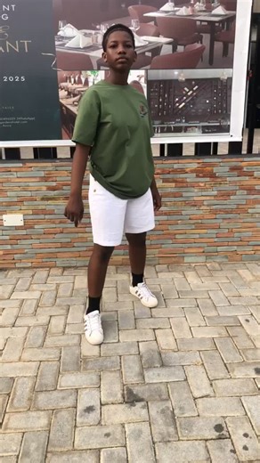 Classic Dance Academy: Girl's Impressive Dance Performance