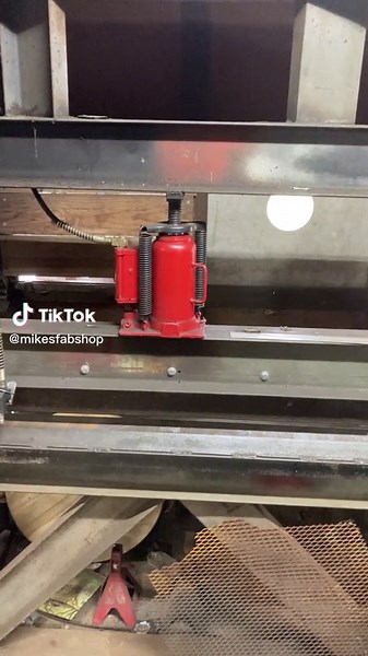 DIY Homemade Press Brake for Metal Fabrication