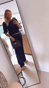 ✨ New collection ✨ Top Pamela 34.95 Oorbellen 19.95 Broek Zaza 59.95 Riem Bibi 24.95 Tas Veronique 84.95 Ringen Melano zelf samen te stellen | Linge Loft