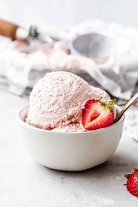 The BEST Strawberry Ice Cream Recipe