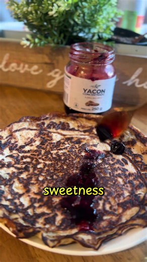 Not all sweetness is created equal 🌱 Yacon is naturally rich in prebiotic fiber, helping support gut health blended with sugar beet for balanced flavor. Would you try a root-powered syrup? 👇 #Yacon #GutHealth #Prebiotic #HealthyBreakfast #functionalfood