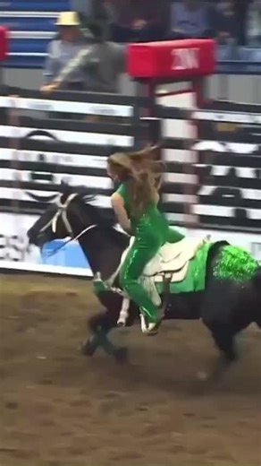 Regina 2023 💚 #trickriding #trickrider #horse #rodeo #prca #cpra #contractact #stunt #scary #fast #equestrian #glitter #green #shelbypierson #gym #nfr #gymnastics #flip #inspiration