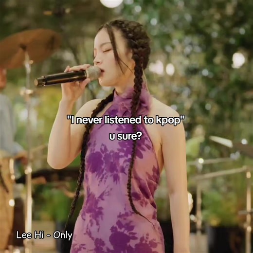 K-Pop Evolution: Exploring Global Phenomenon