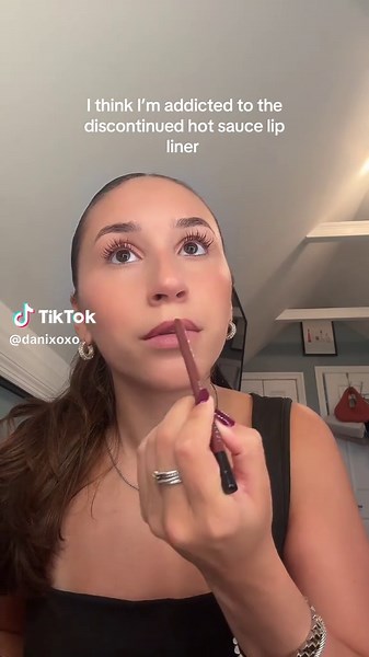 why did this discontinue idgi #hotsauce #sephora #sephoracollection #lipliner #hotsaucelipliner