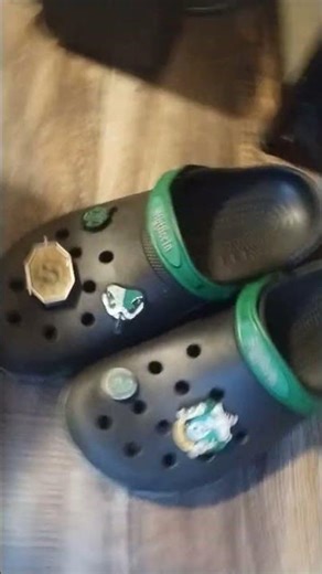 Harry Potter crocs men's size 13 limited edition Slytherin crocs