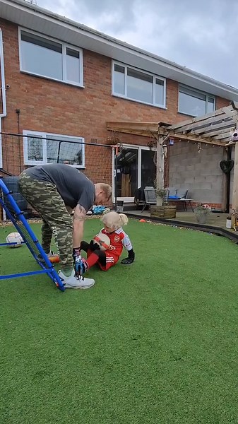 Goalkeeper Rebound Net Training Fun