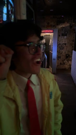 WHERE THE WAITER AT #simplesponge #birthday #spongebob #waiter #squarepants