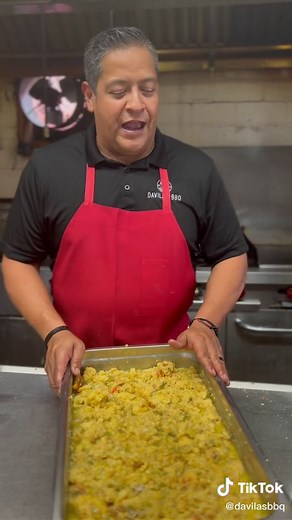 Delicious Aunt Olivia's Cornbread Dressing Recipe for Thanksgiving!