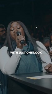 Everything changes in the presence of our God 🙌🏽 He is worthy to be praised, family! | Maverick City Music