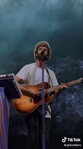WORLD’S SMALLEST VIOLIN (Live from the OKO Tour) is now fully on YouTube :)