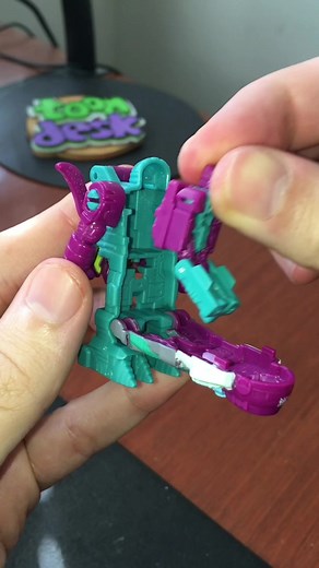 1.4M views · 15K reactions | Mini Transformers Toy #transformers #retro #fun | ToonDesk | Facebook