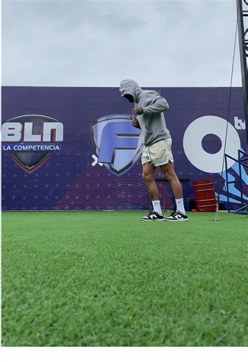 Un lobo domesticado hoy bailamos? #bln #fantasticos