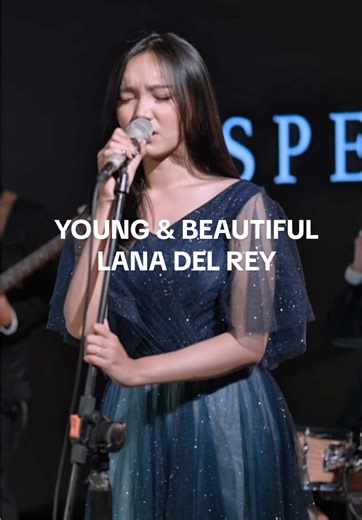 Cover Lagu Young & Beautiful di Bali Wedding