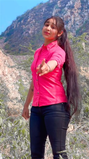 Sapna Meena on Instagram: "#vairalvideo😎😎😎💯💯❤️❤️"