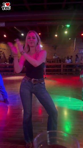 🔥 Fake ID Line Dance 2025 🤠 Country Bar Dance Challenge Nashville Honky Tonk Vibes #Shorts