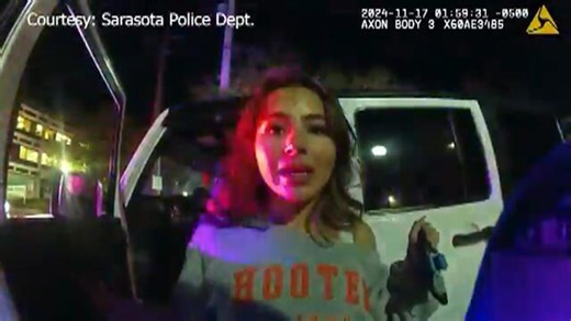 Hooters Server Tries to Flirt Her Way Out of DUI Stop