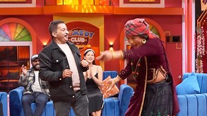 431K views · 10K reactions | कमेडी क्लबको सेटैमा राजाराम काकाले पाए फुलन्देकी आमाको चुम्मा । #keyentertainment #comedyclubwithchampions #nepalicomedy #rajarampoudel #yamanshrestha #sarojbhandari #roshansubedi #ajayaregmi #doreshkhatiwada #sundar #fulandekiaama #suchitraupreti #arpantamang #dayanhangrai #upasanasinghthakuri #benishahamal #bijaybaral | Key Entertainment | Facebook