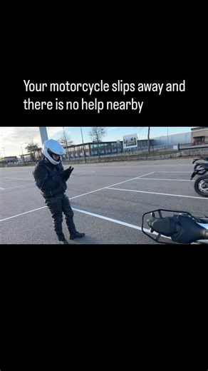 Your motorcycle slips away and there is no help nearby How can you safely resolve this situation? Put the motorcycle in first gear so that it remains stable. Extend the side stand. Crouch down and grasp the motorcycle with both hands. Walk backward step by step and gently lower the motorcycle onto the stand. #motor #motorinfluencer #merlin #motorbike #motorcycle | Merlin Weber