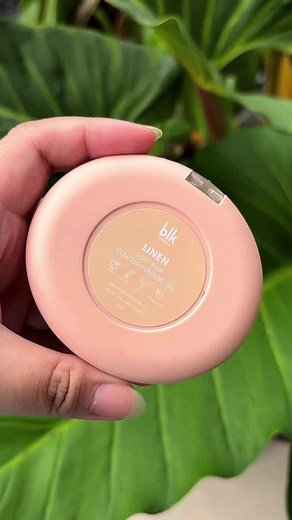 Discover the BLK Cosmetics Daydream Soft Blur Foundation