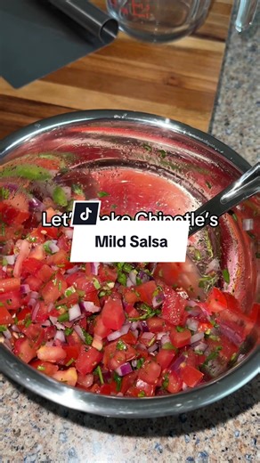 Authentic Chipotle Mild Salsa Recipe
