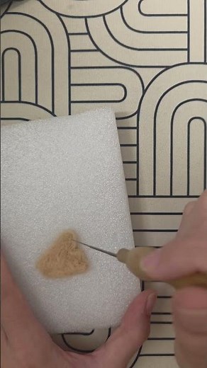 Needle felting my first owl and it turned out perfect #tutorial #satisfying #diy