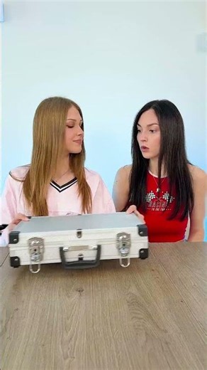 What's Inside The Case?! 😱📦